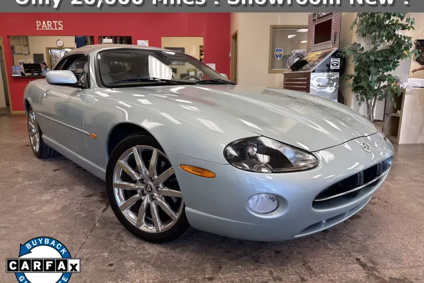 2006 Jaguar XK 8 Base Convertible photo 1