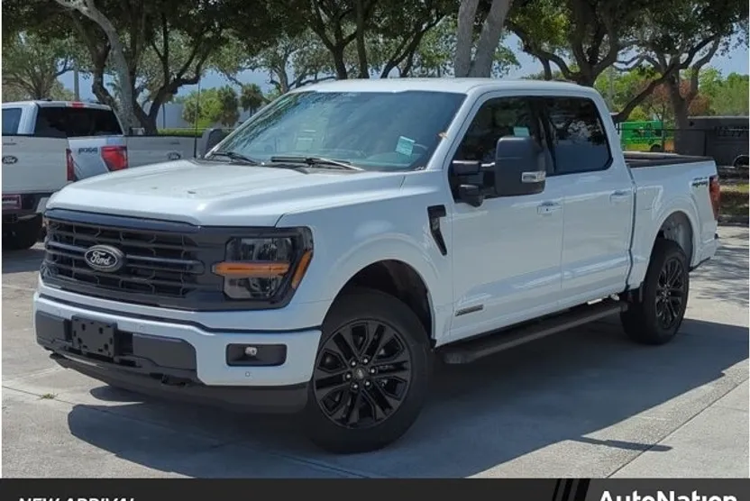 2025 Ford F-150 XLT photo 1