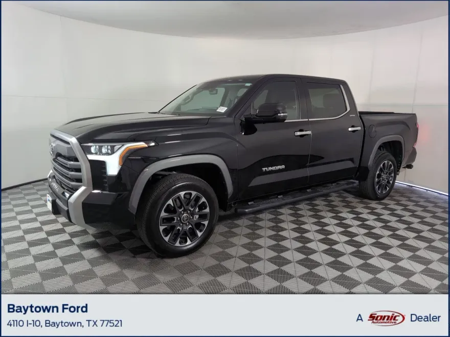 2024 Toyota Tundra Limited CrewMax photo 1