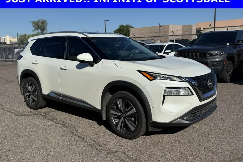 2022 Nissan Rogue SL photo 1