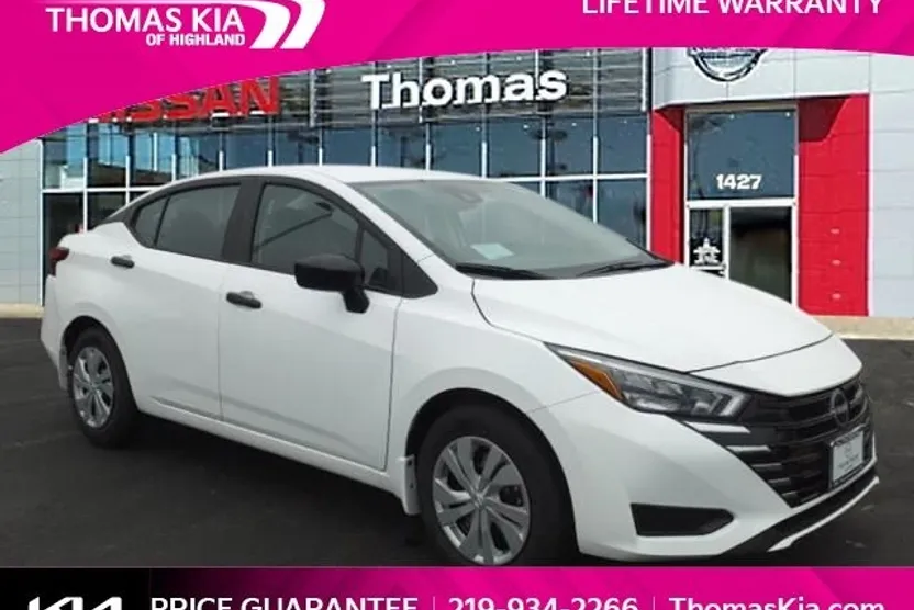 2025 Nissan Versa 1.6 S photo 1