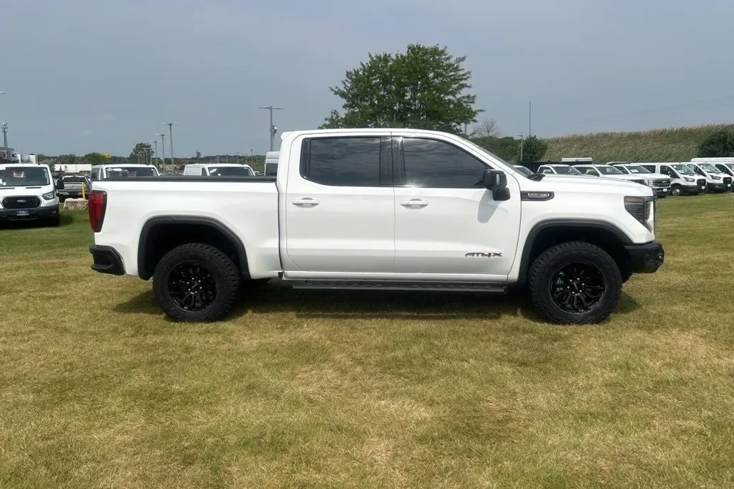 2023 Gmc Sierra 1500 AT4X photo 1
