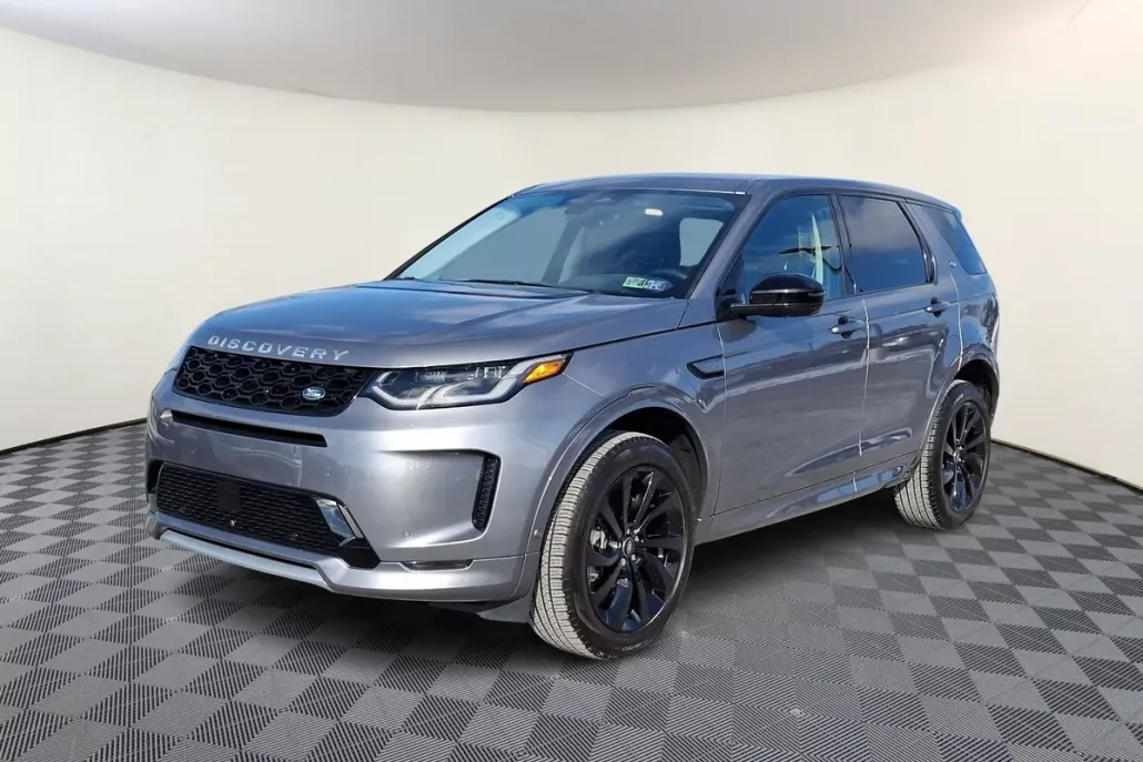 2024 Land Rover Discovery Sport S photo 1
