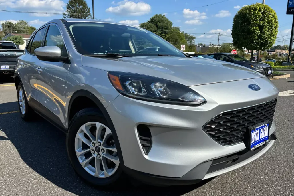 2020 Ford Escape SE photo 1