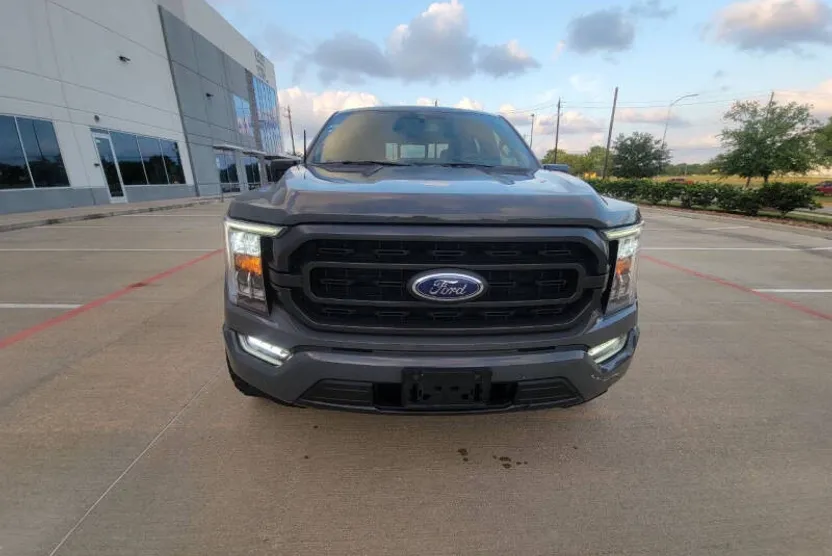 2021 Ford F-150 XLT photo 1