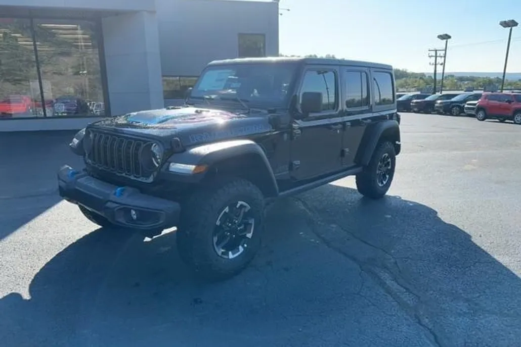 2024 Jeep Wrangler Rubicon photo 1