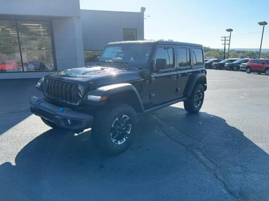 2024 Jeep Wrangler Rubicon photo 1