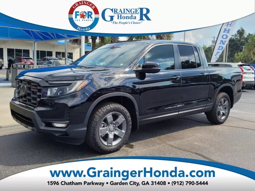 2025 Honda Ridgeline TrailSport photo 1