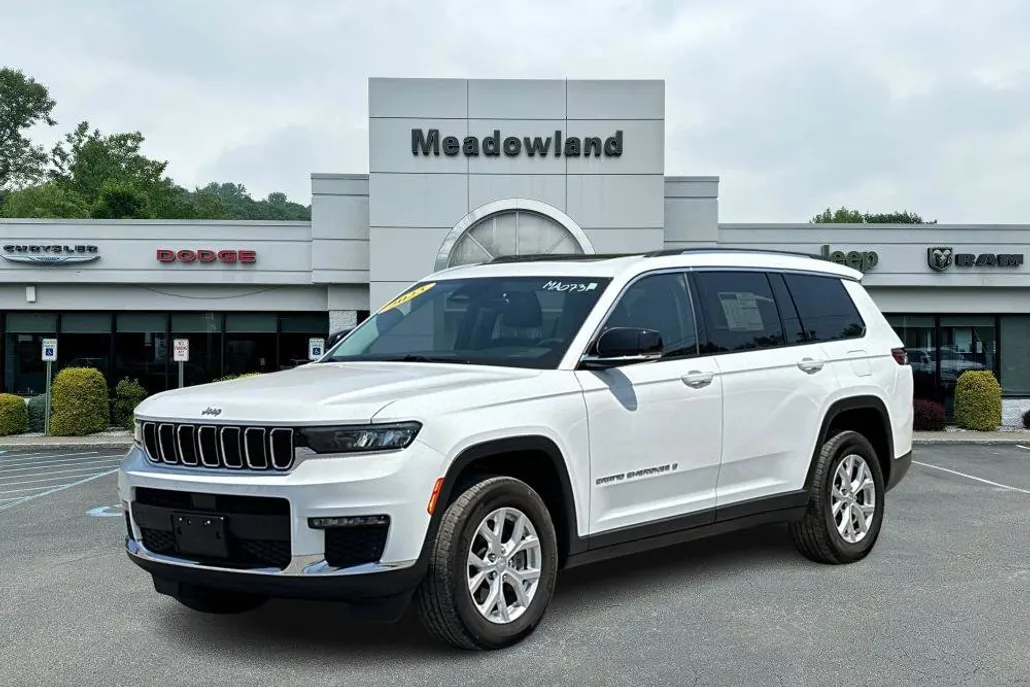 2023 Jeep Grand Cherokee Limited photo 1