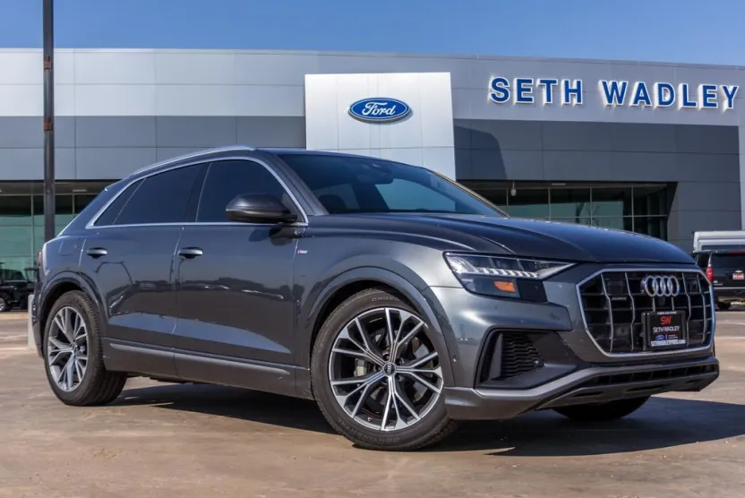 2023 Audi Q8 55 Premium Plus photo 1
