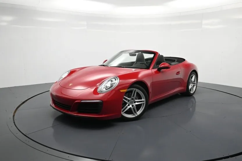 2018 Porsche 911 Cabriolet photo 1