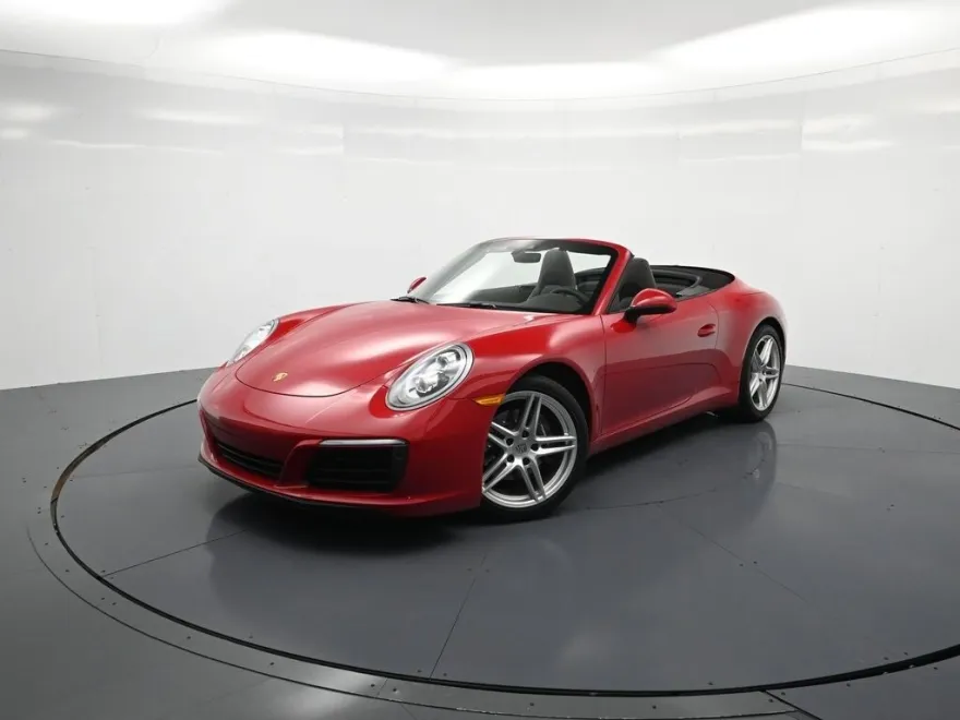 2018 Porsche 911 Cabriolet photo 1