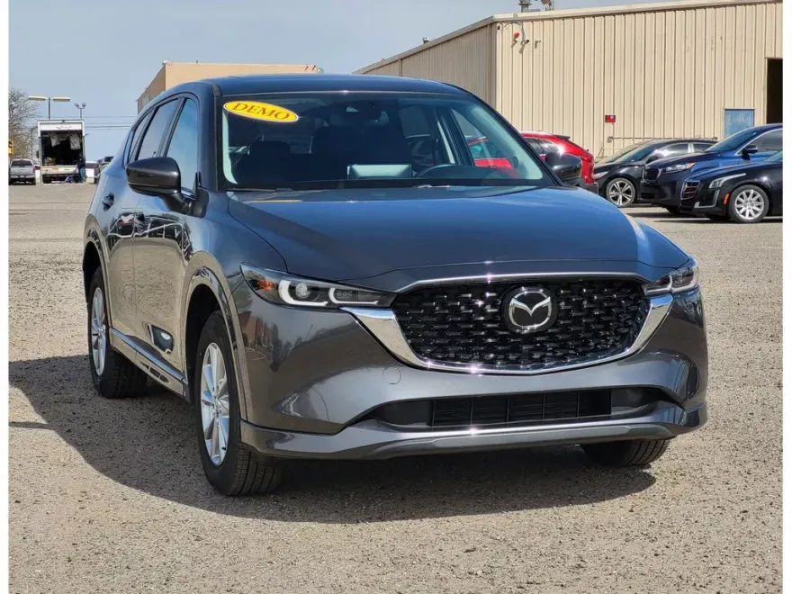 2024 Mazda CX-5 2.5 S Preferred photo 1
