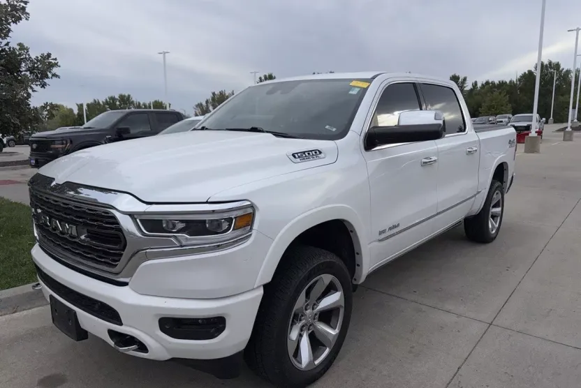 2019 Ram 1500 Limited photo 1