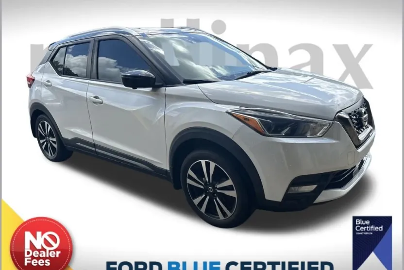 2020 Nissan Kicks SR photo 1