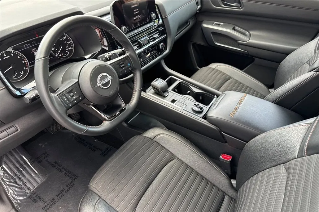 2024 Nissan Pathfinder Rock Creek photo 1