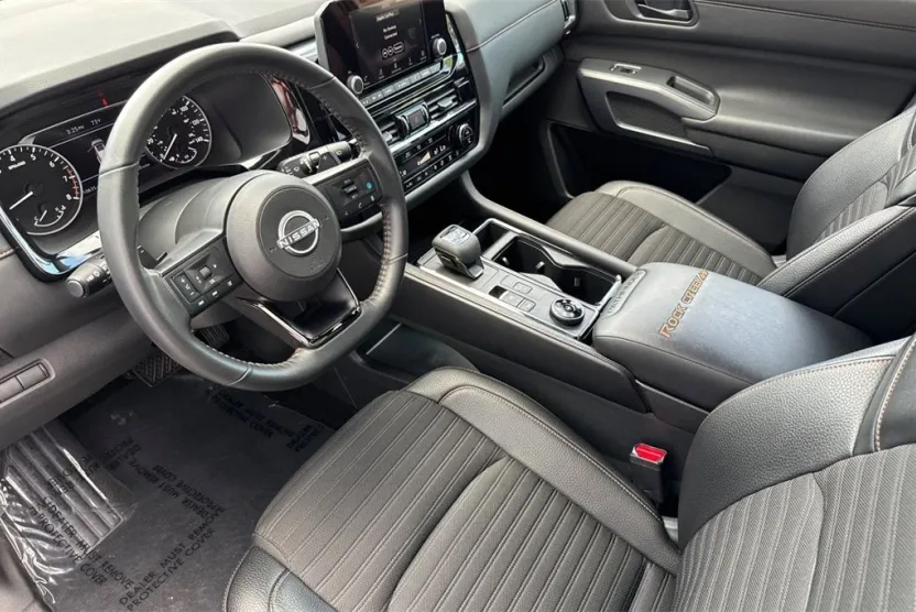2024 Nissan Pathfinder Rock Creek photo 1