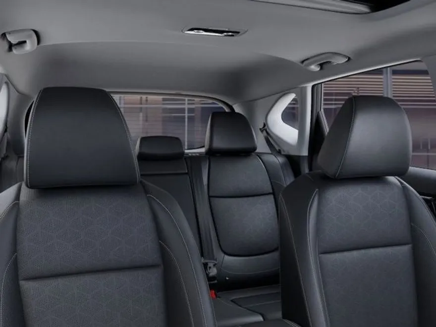 2025 Kia Seltos SX photo 26