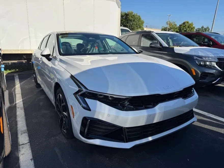 2026 Kia K5 EX photo 1