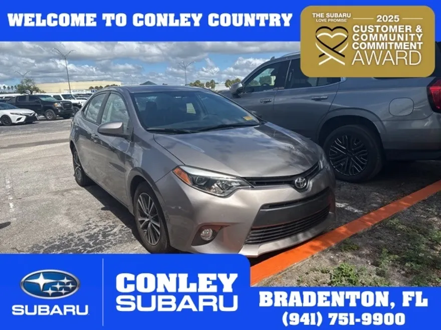 2016 Toyota Corolla LE photo 1