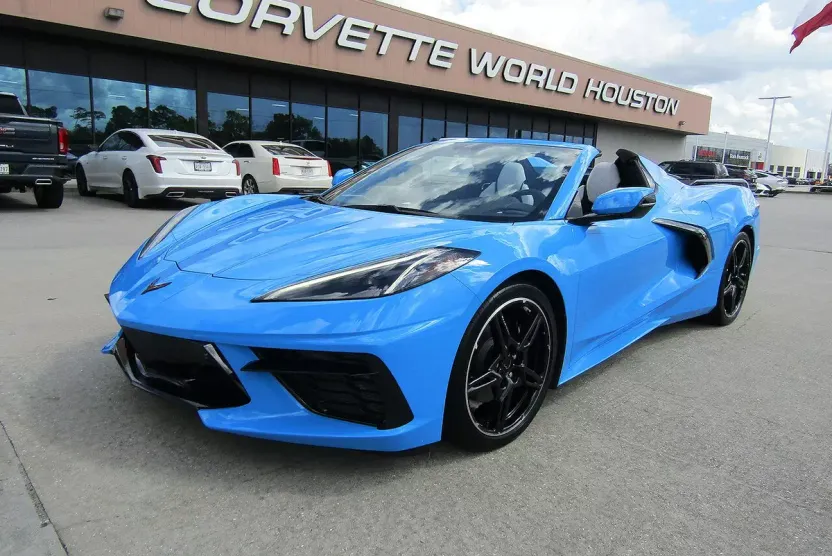 2021 Chevrolet Corvette 2LT Convertible photo 1