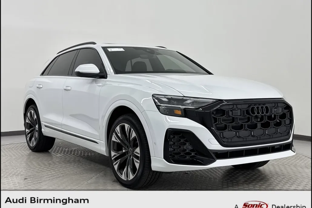 2025 Audi Q8 55 Premium Plus photo 1