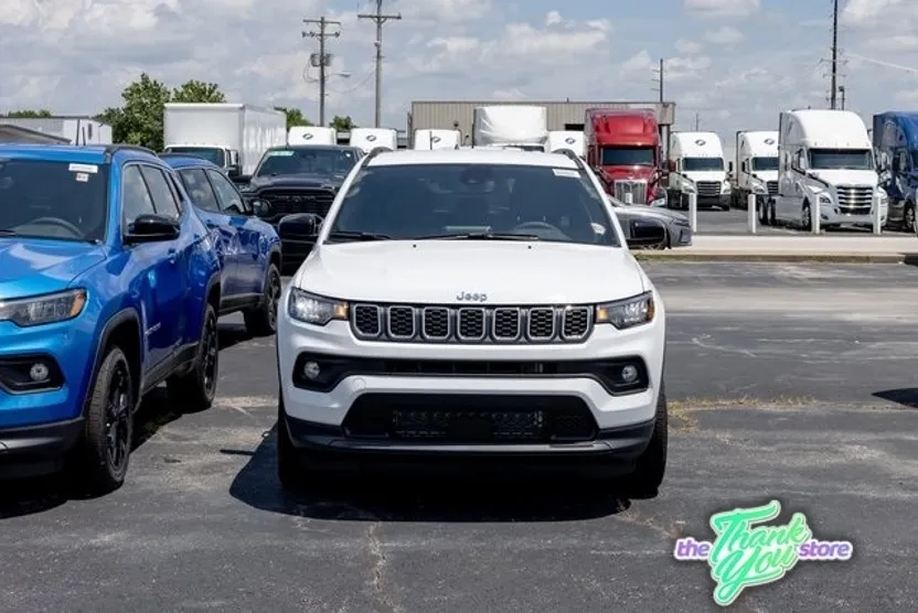 2025 Jeep Compass Latitude photo 1