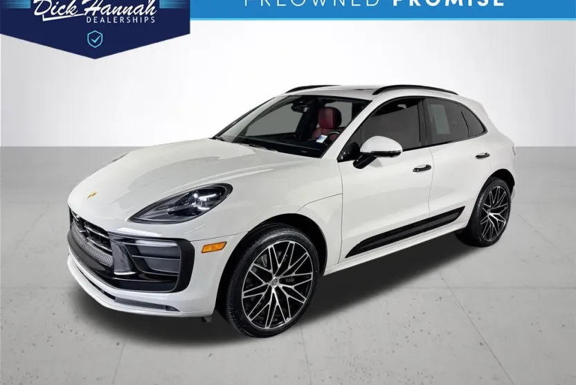 2017 Porsche Cayenne Base photo 1