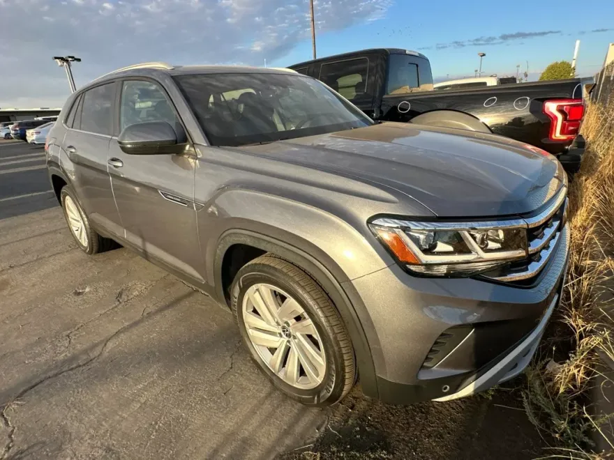 2021 Volkswagen Atlas Cross Sport SE Technology photo 1