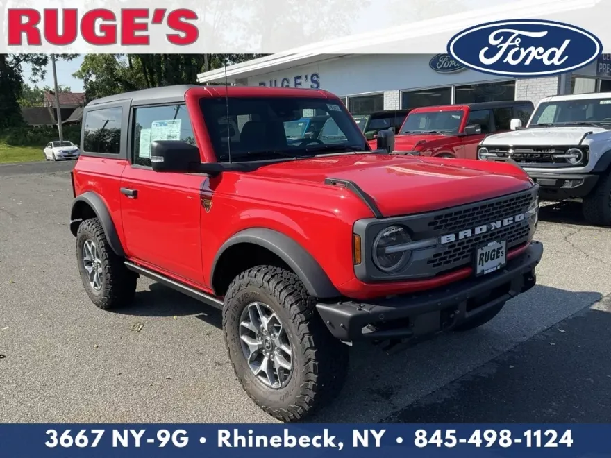 2024 Ford Bronco Badlands photo 1