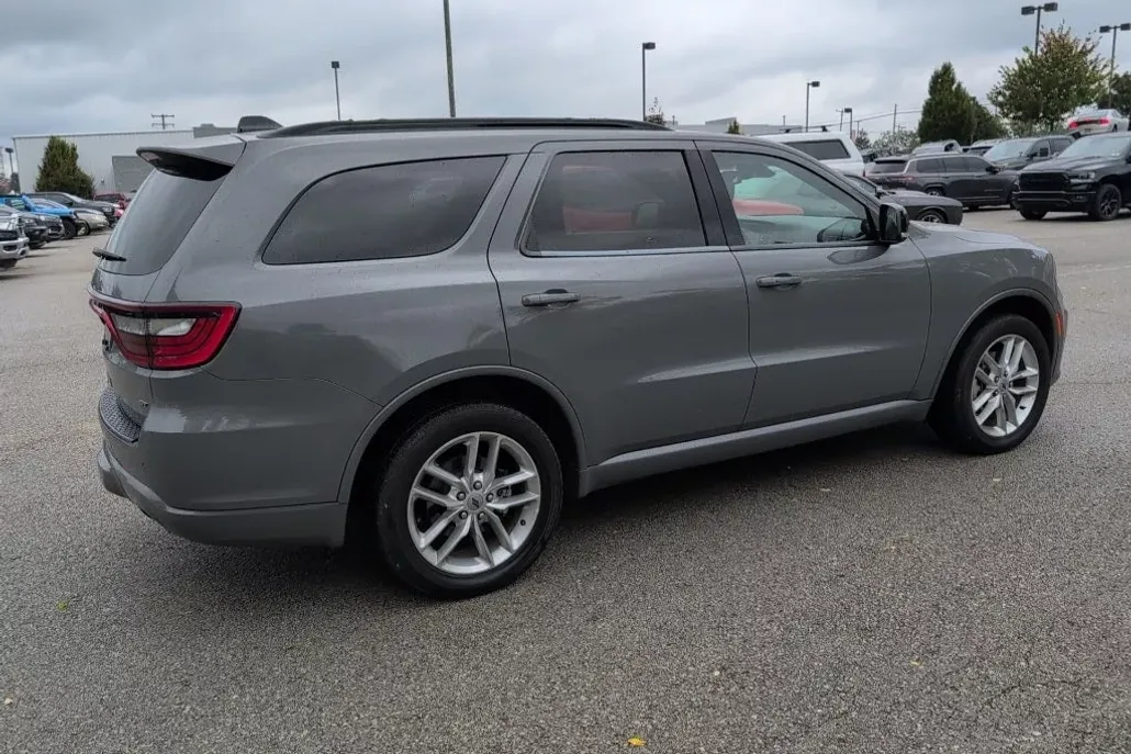 2023 Dodge Durango GT Plus photo 1
