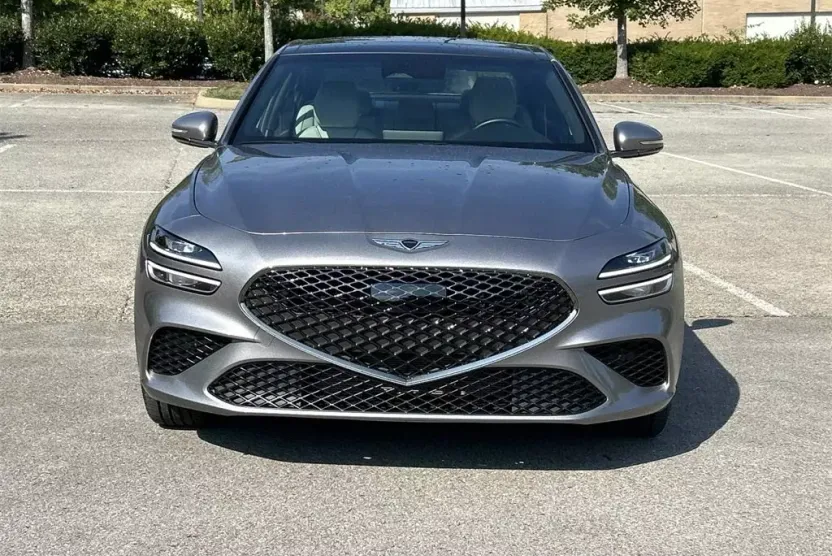 2025 Genesis G70 2.5T photo 1