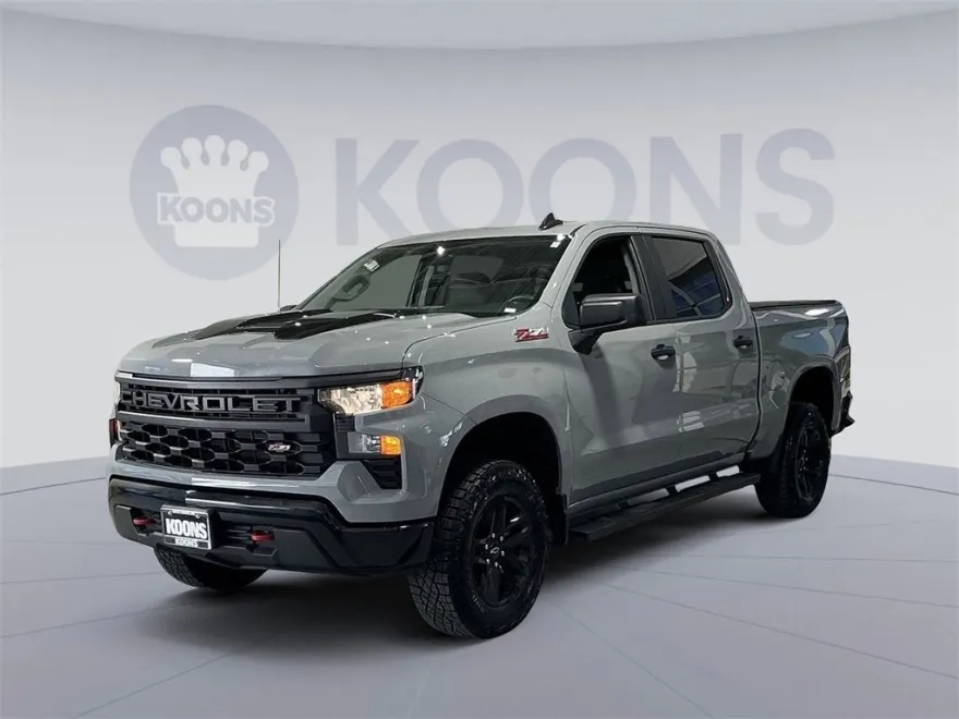 2025 Chevrolet Silverado 1500 Custom Trail Boss photo 1