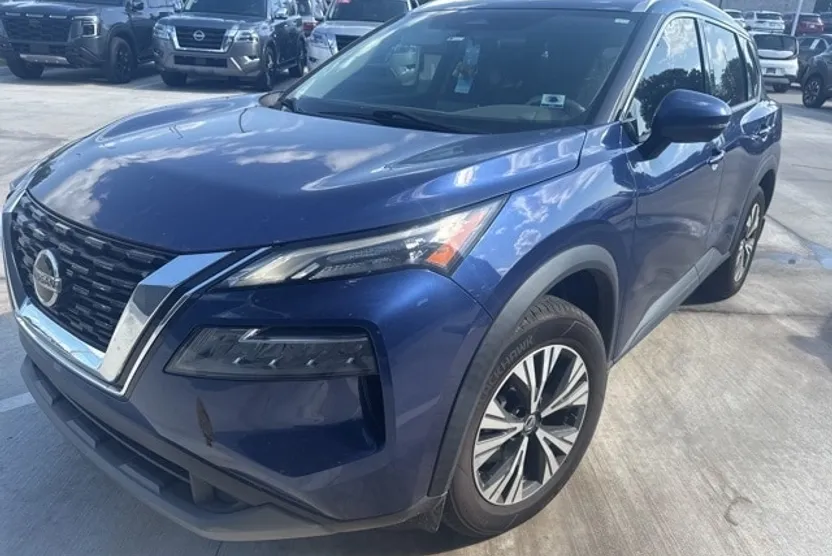 2021 Nissan Rogue SV photo 1