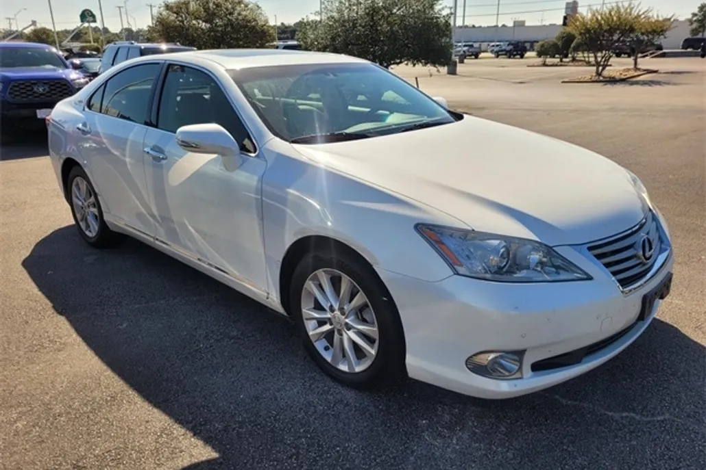 2011 Lexus ES 350 photo 1