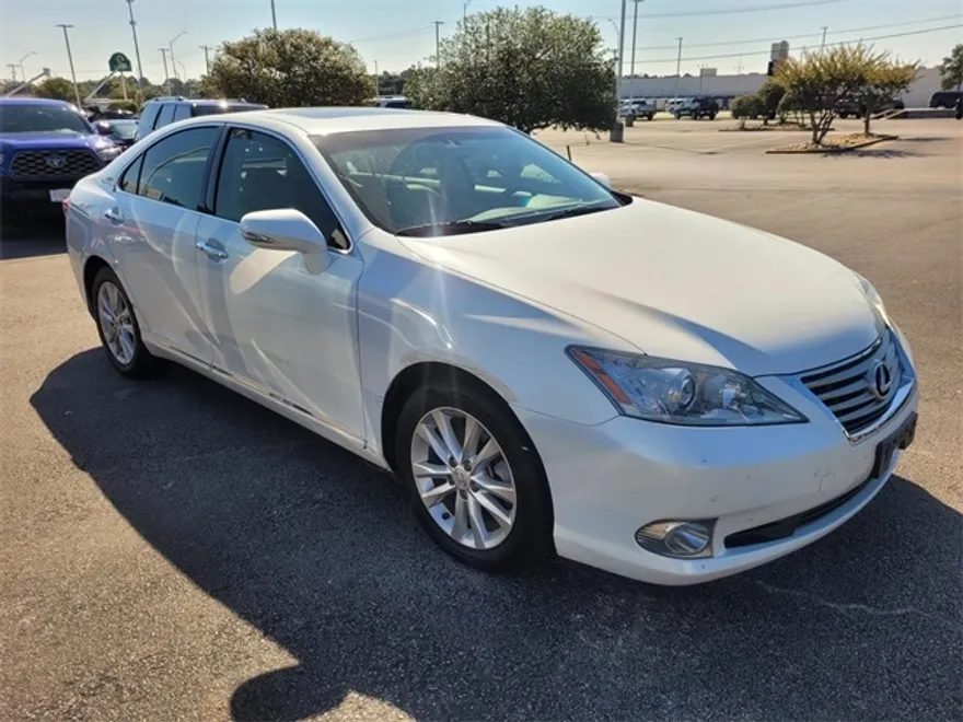 2011 Lexus ES 350 photo 1
