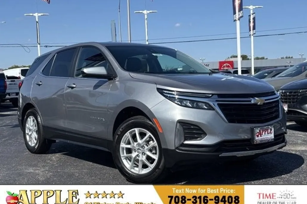 2024 Chevrolet Equinox LT photo 1