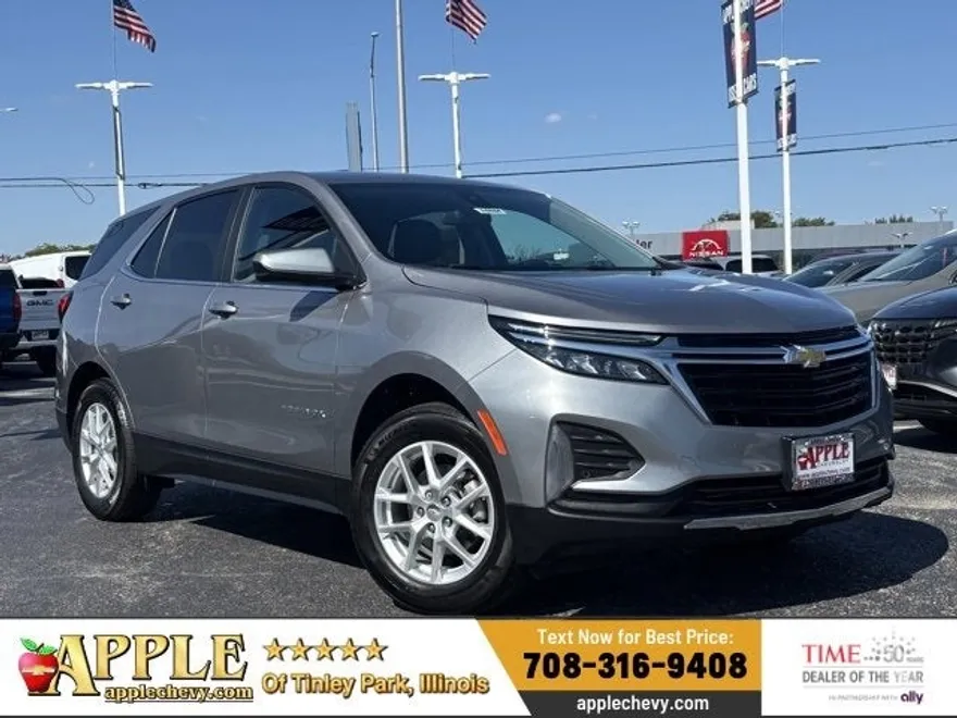 2024 Chevrolet Equinox LT photo 1