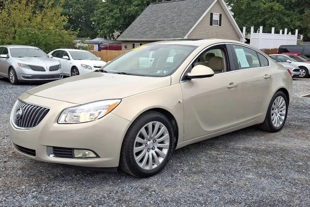 2011 Buick Regal CXL photo 1