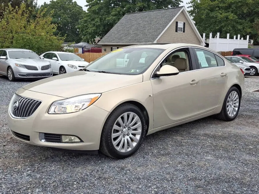 2011 Buick Regal CXL photo 1