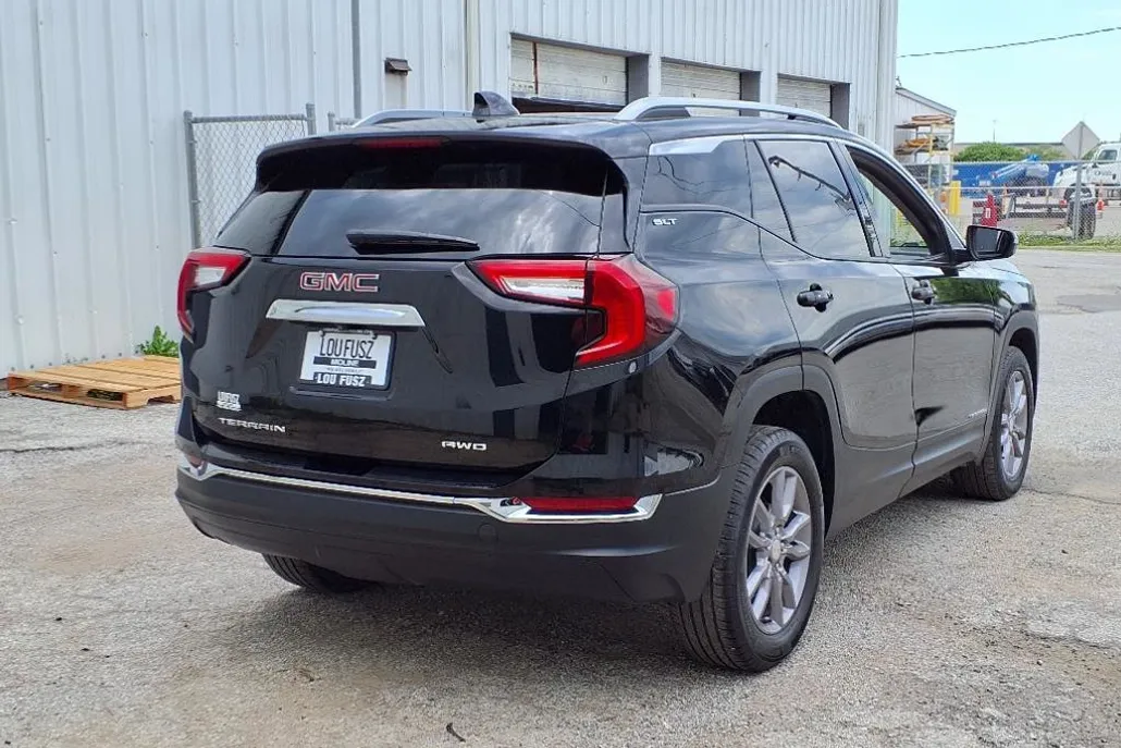 2023 Gmc Terrain SLT photo 1