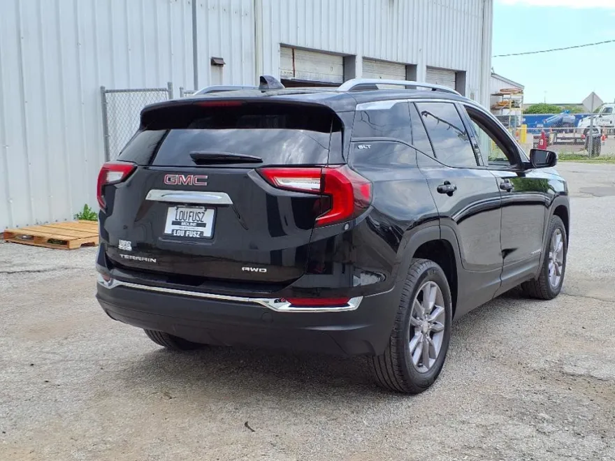 2023 Gmc Terrain SLT photo 1