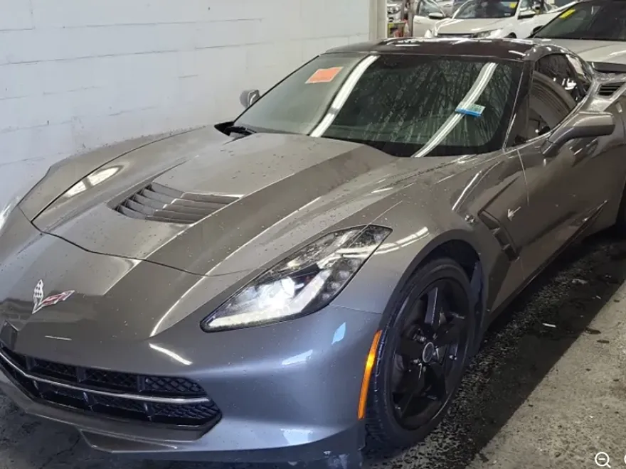 2015 Chevrolet Corvette Stingray 2LT photo 1