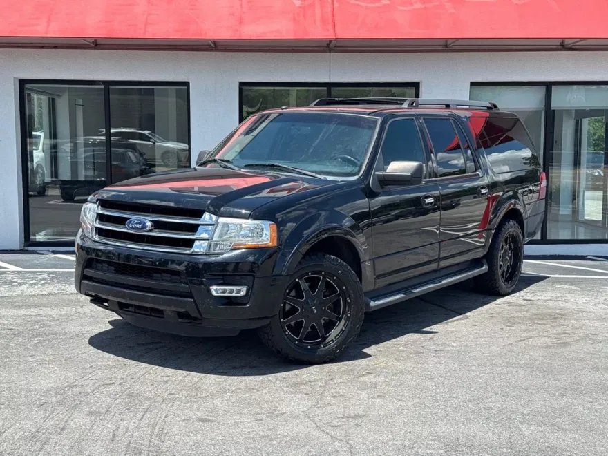 2017 Ford Expedition EL XLT photo 1
