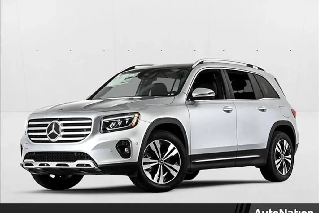 2026 Mercedes Benz GLB 250 4MATIC photo 1