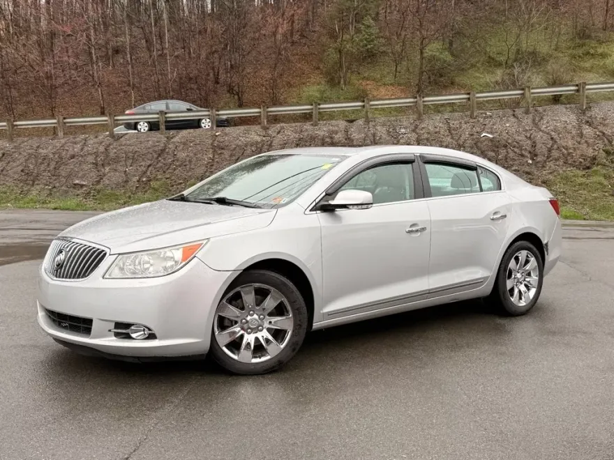 2013 Buick LaCrosse Leather photo 1