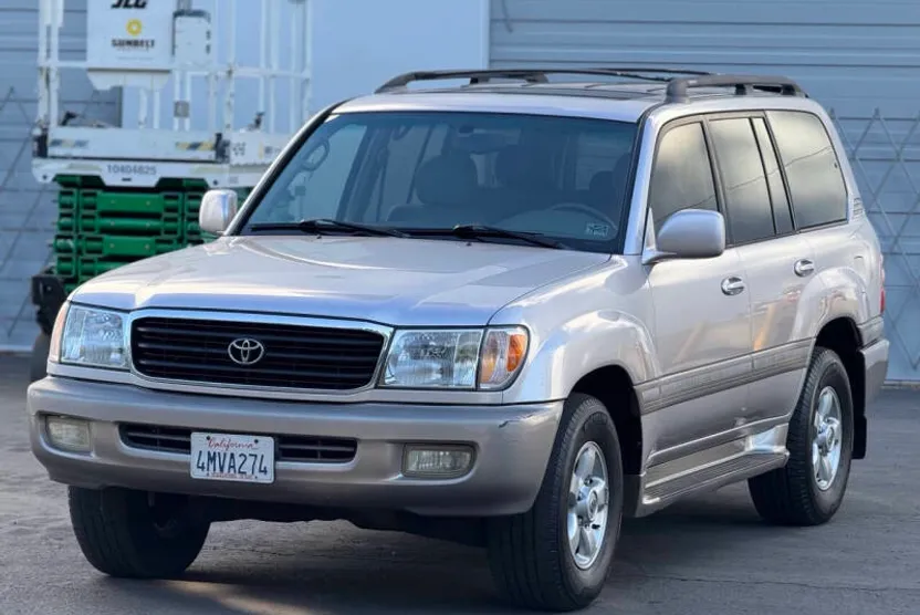 2000 Toyota Land Cruiser VX photo 1