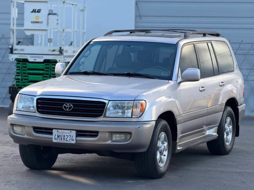 2000 Toyota Land Cruiser VX photo 1