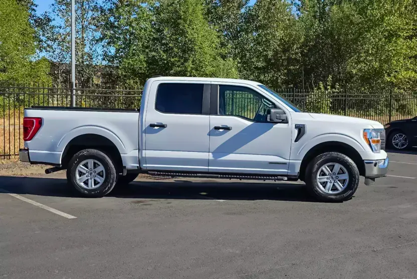 2022 Ford F-150 XL photo 1