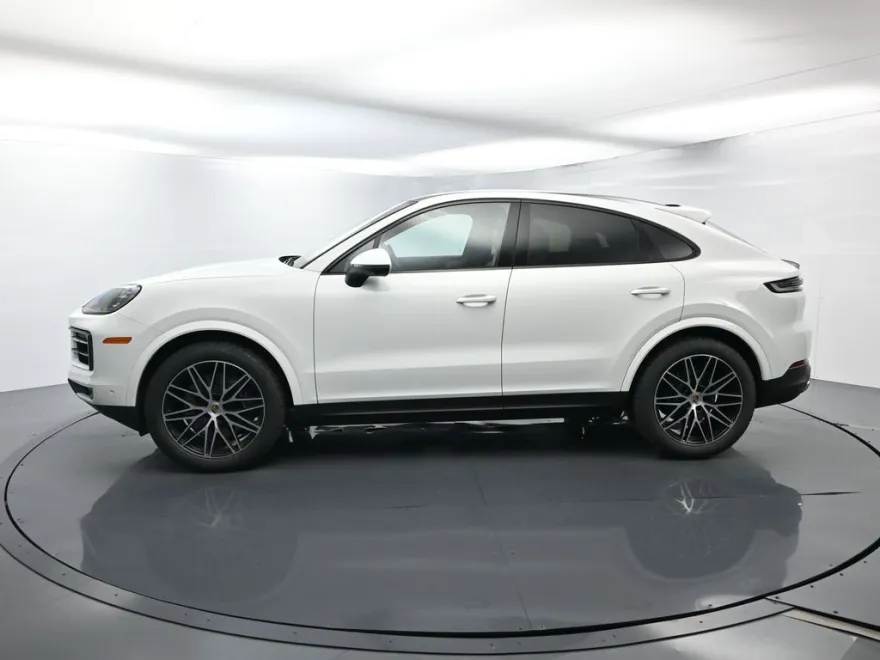 2024 Porsche Cayenne Coupe Base photo 1